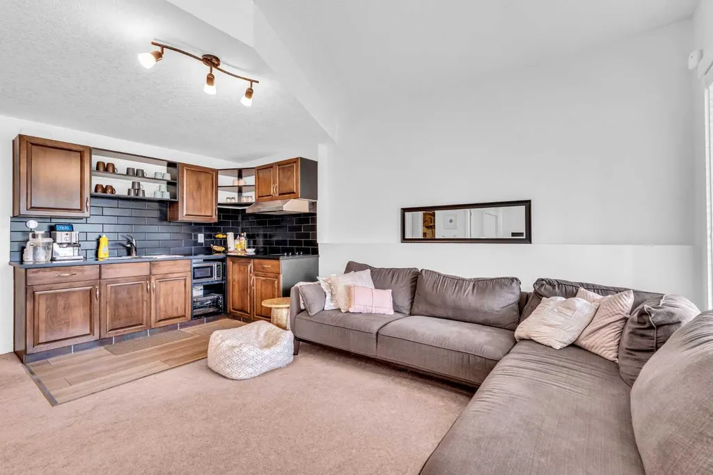 452 Evergreen Circle SW Calgary AB T2Y 0H2