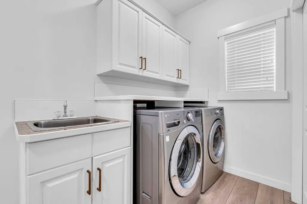 452 Evergreen Circle SW Calgary AB T2Y 0H2