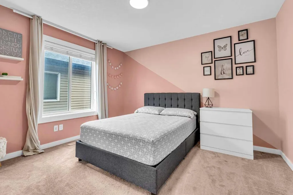 452 Evergreen Circle SW Calgary AB T2Y 0H2