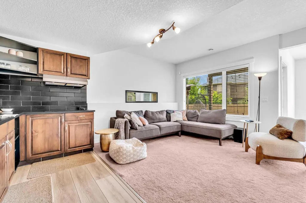 452 Evergreen Circle SW Calgary AB T2Y 0H2
