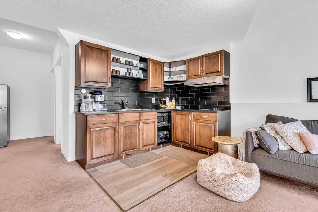 452 Evergreen Circle SW Calgary AB T2Y 0H2