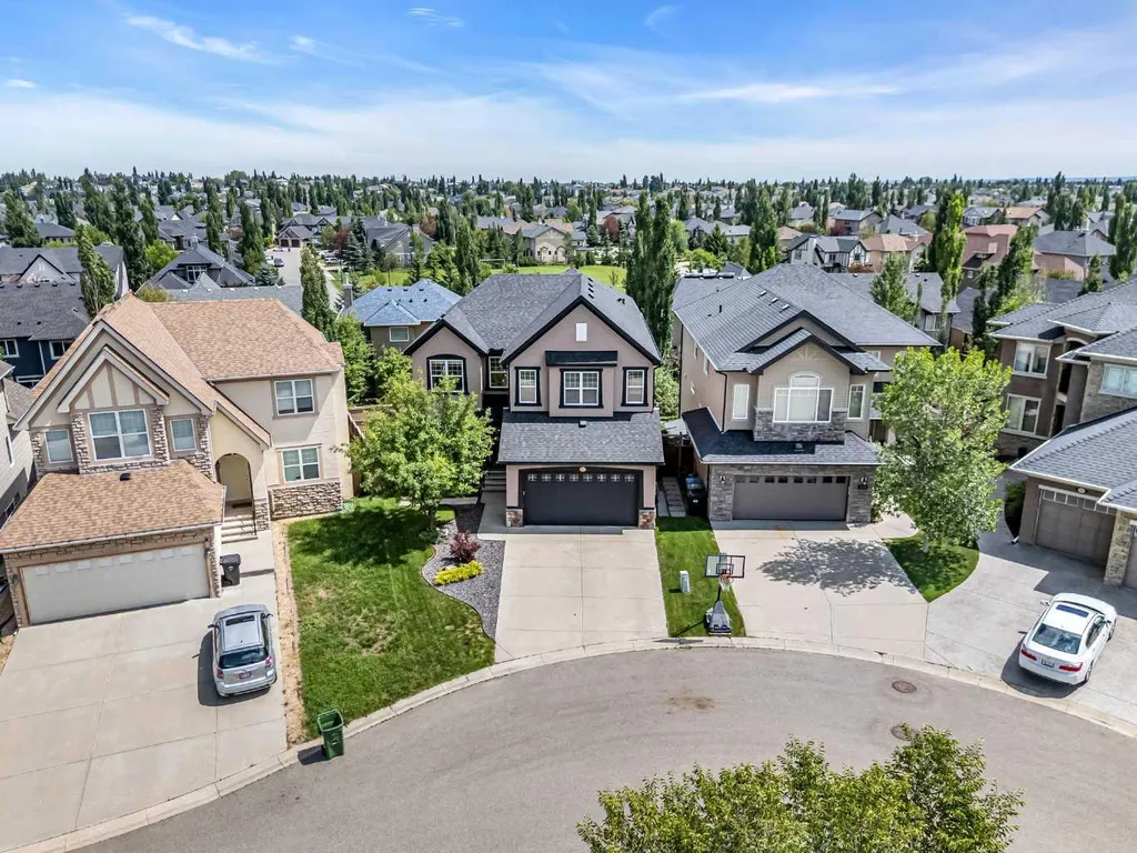 452 Evergreen Circle SW Calgary AB T2Y 0H2
