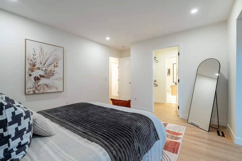 44 Fraser Road SE Calgary AB T2H1E3