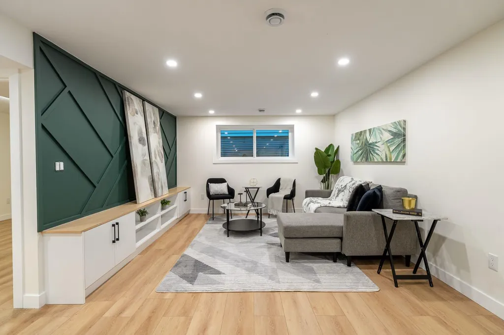 44 Fraser Road SE Calgary AB T2H1E3