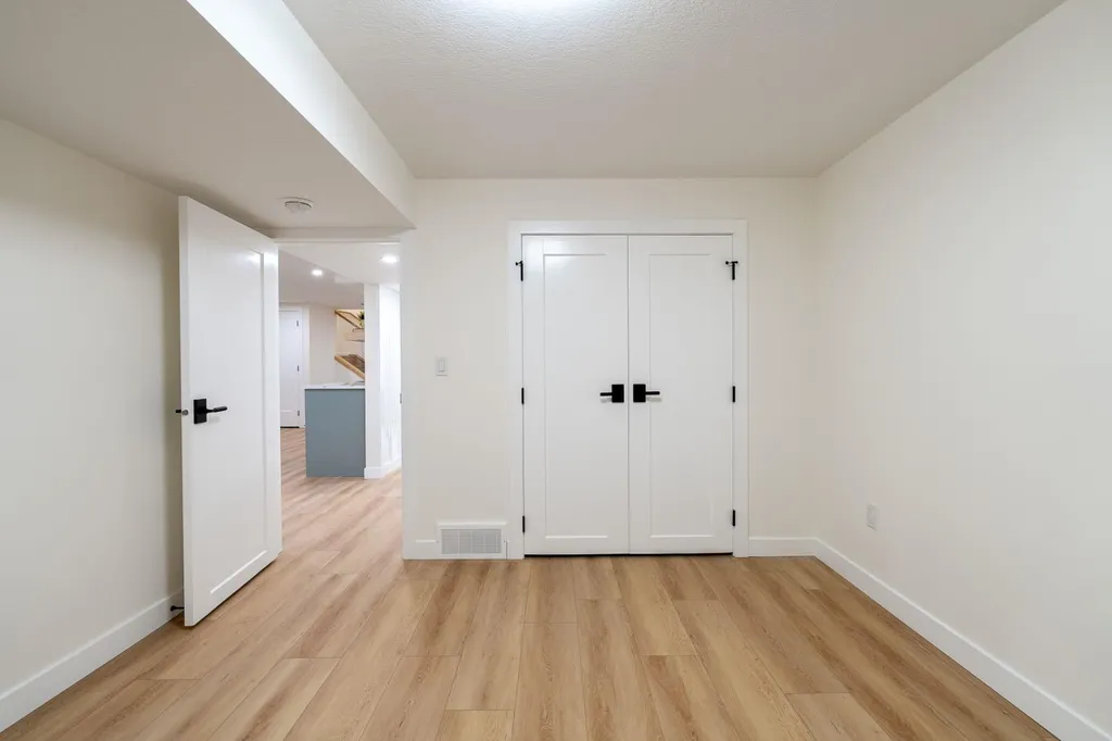 44 Fraser Road SE Calgary AB T2H1E3