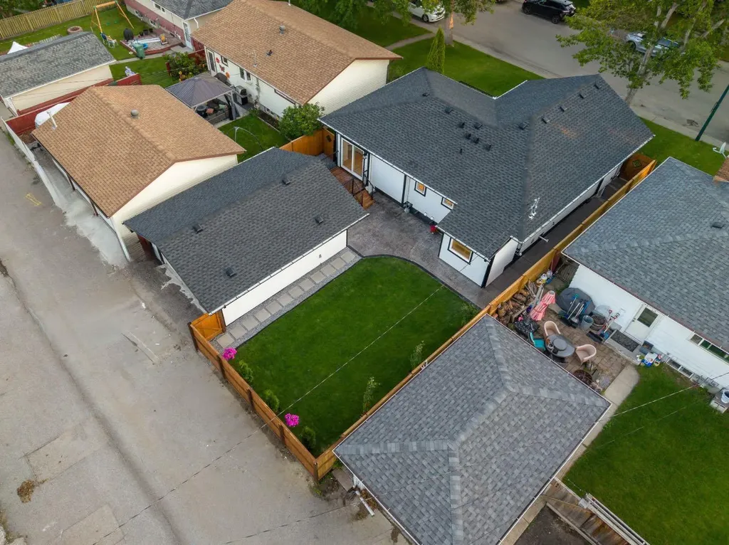 44 Fraser Road SE Calgary AB T2H1E3