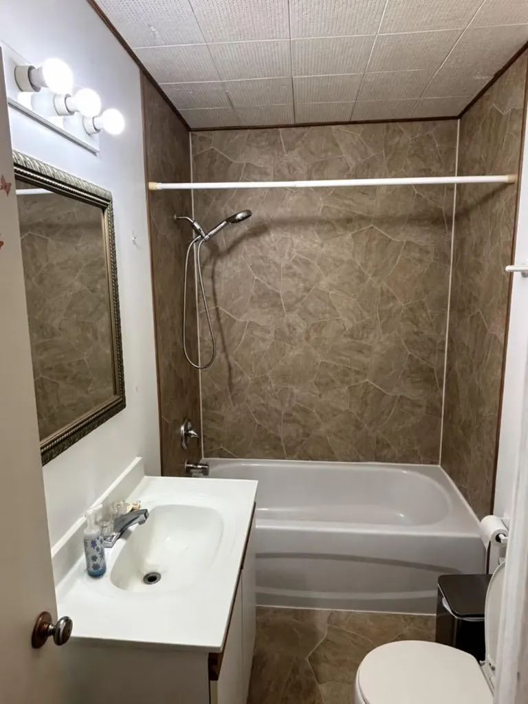 5012 54th Avenue High Prairie AB T0G 1E0