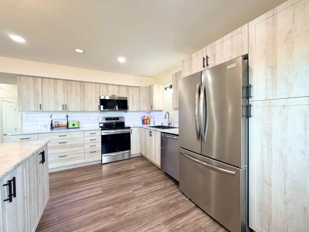 10150 121 Avenue Grande Prairie AB T8V 8H2