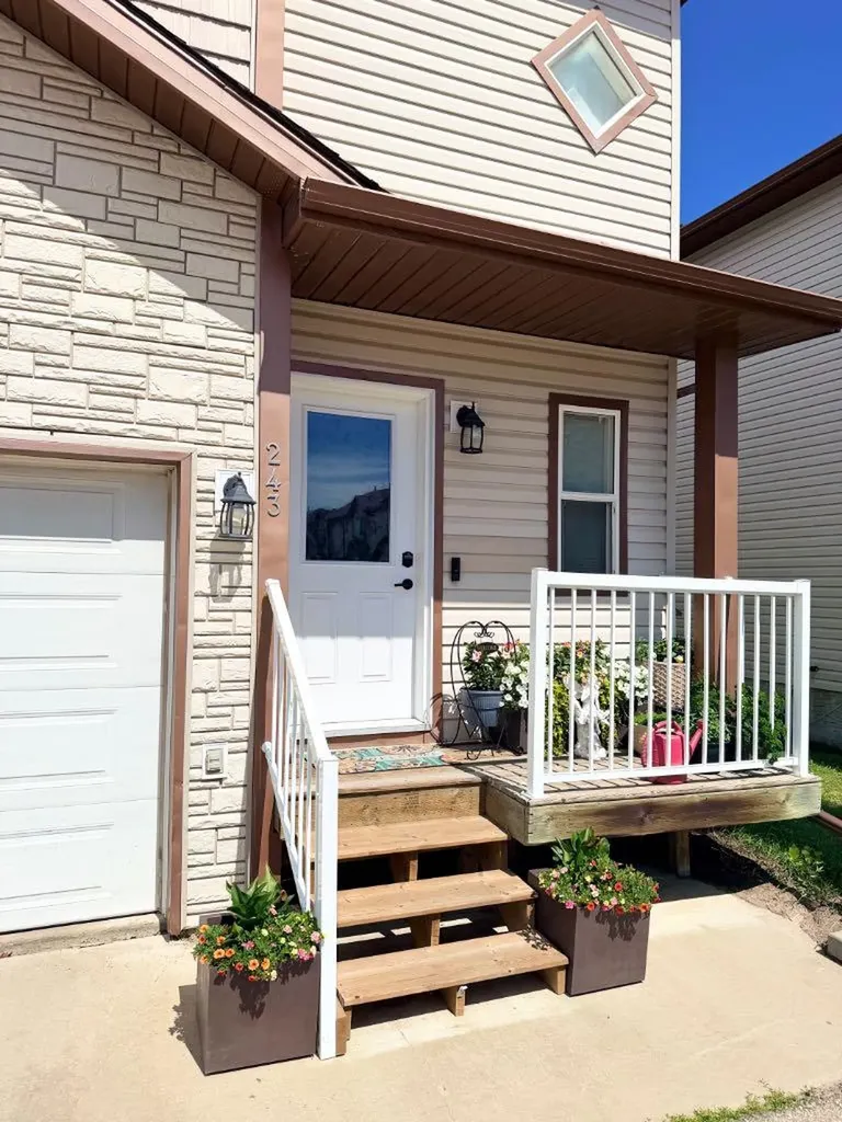 10150 121 Avenue Grande Prairie AB T8V 8H2