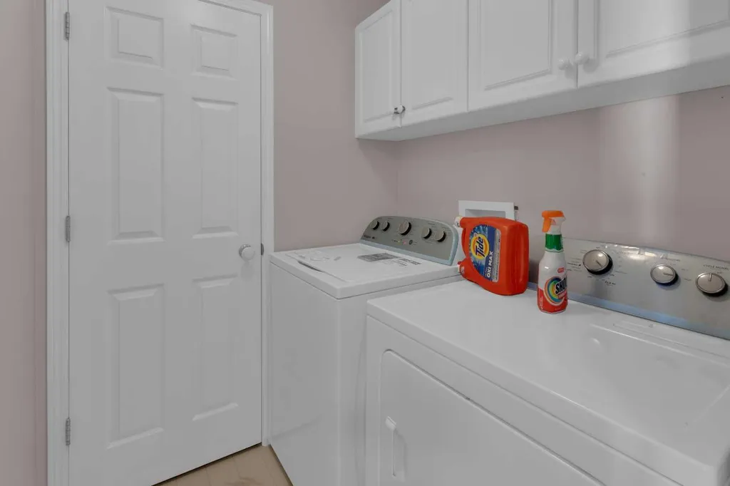 80 Scanlon Green NW Calgary AB T3L 1N6