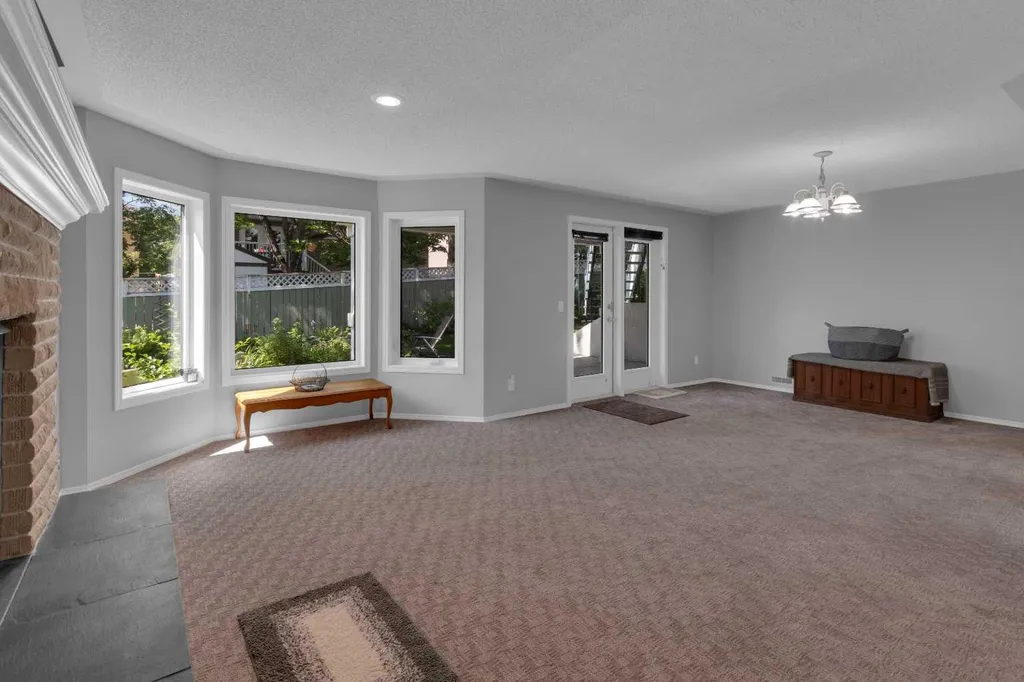 80 Scanlon Green NW Calgary AB T3L 1N6