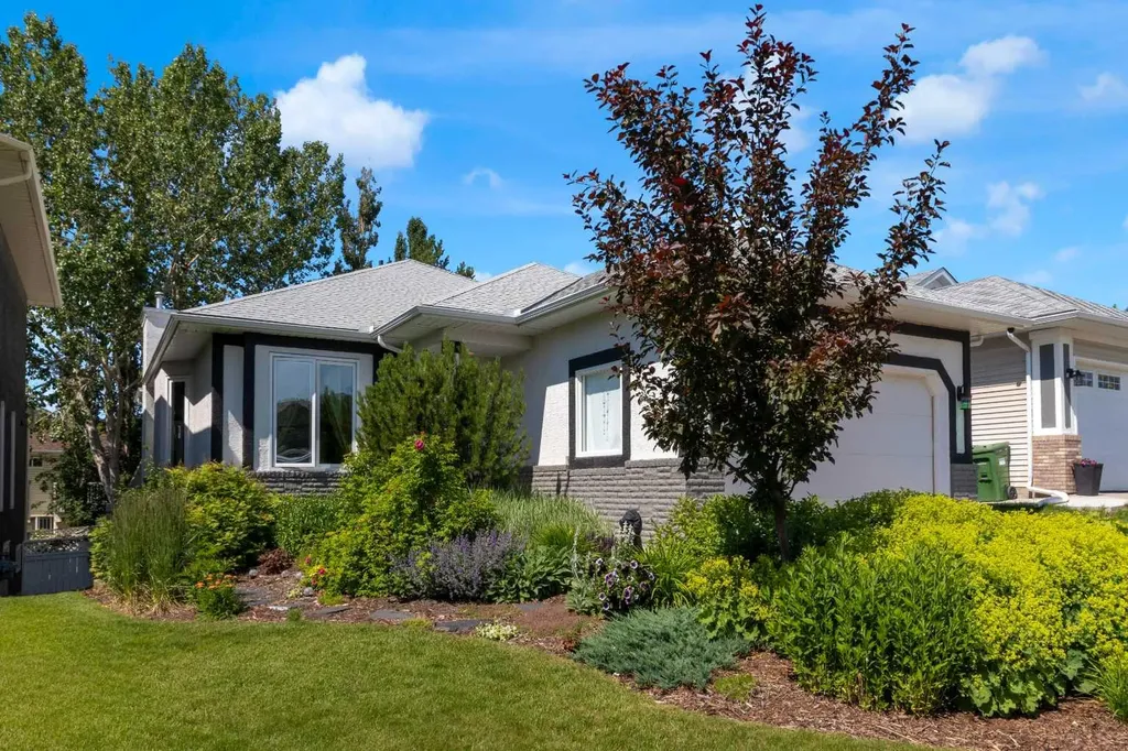 80 Scanlon Green NW Calgary AB T3L 1N6