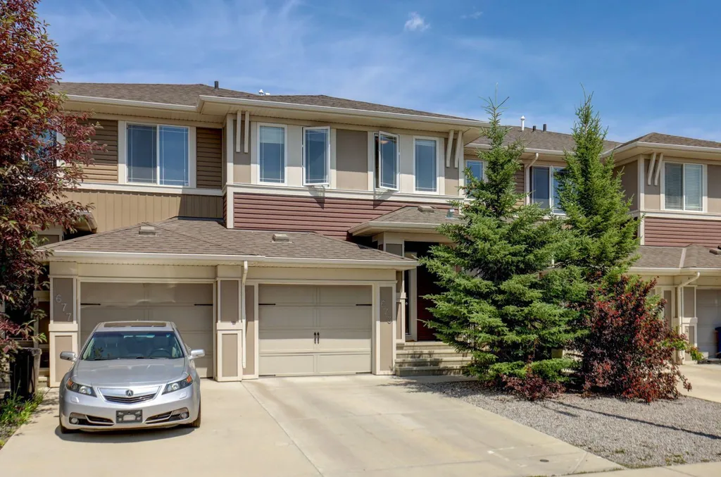673 Hillcrest Road SW Airdrie AB T4B4C7