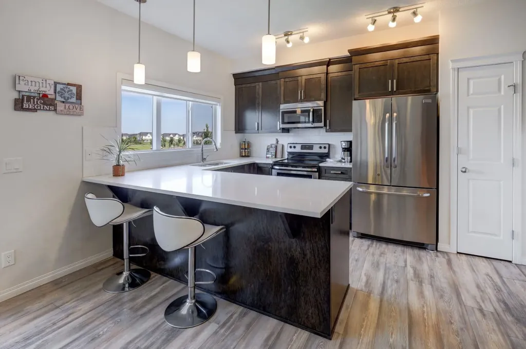 673 Hillcrest Road SW Airdrie AB T4B4C7