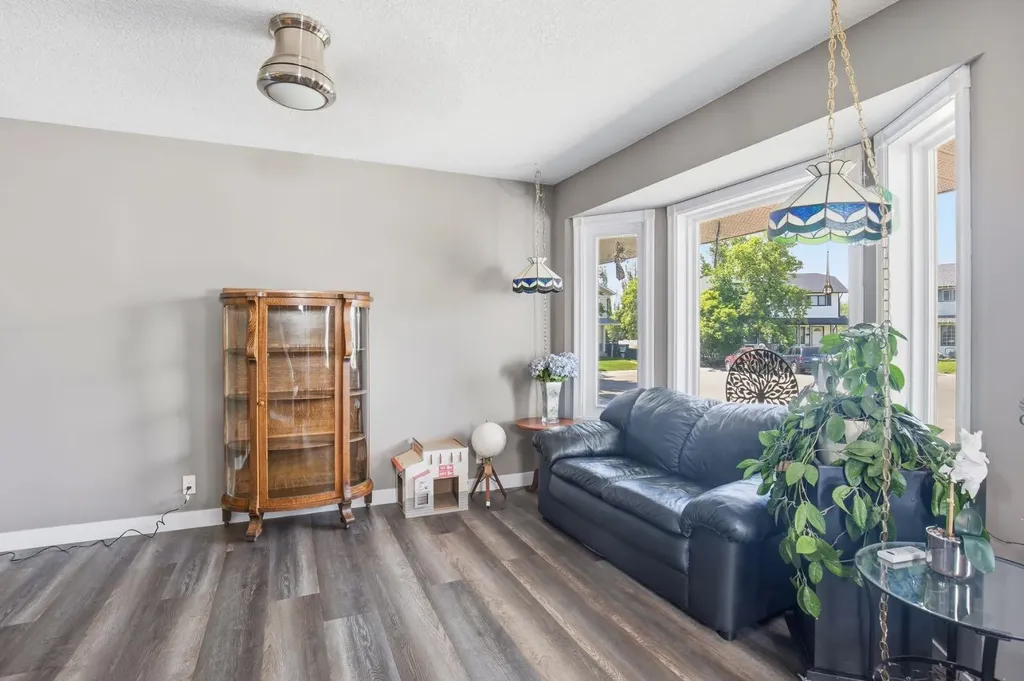 31 Kirsch Close Red Deer AB T4P 3M5