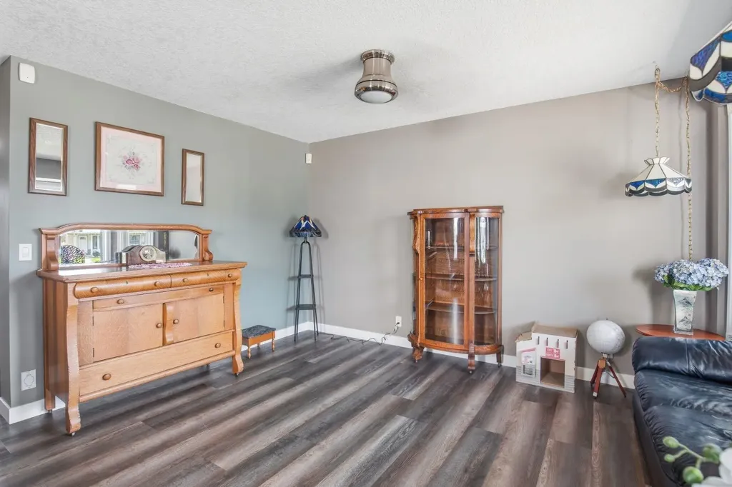 31 Kirsch Close Red Deer AB T4P 3M5