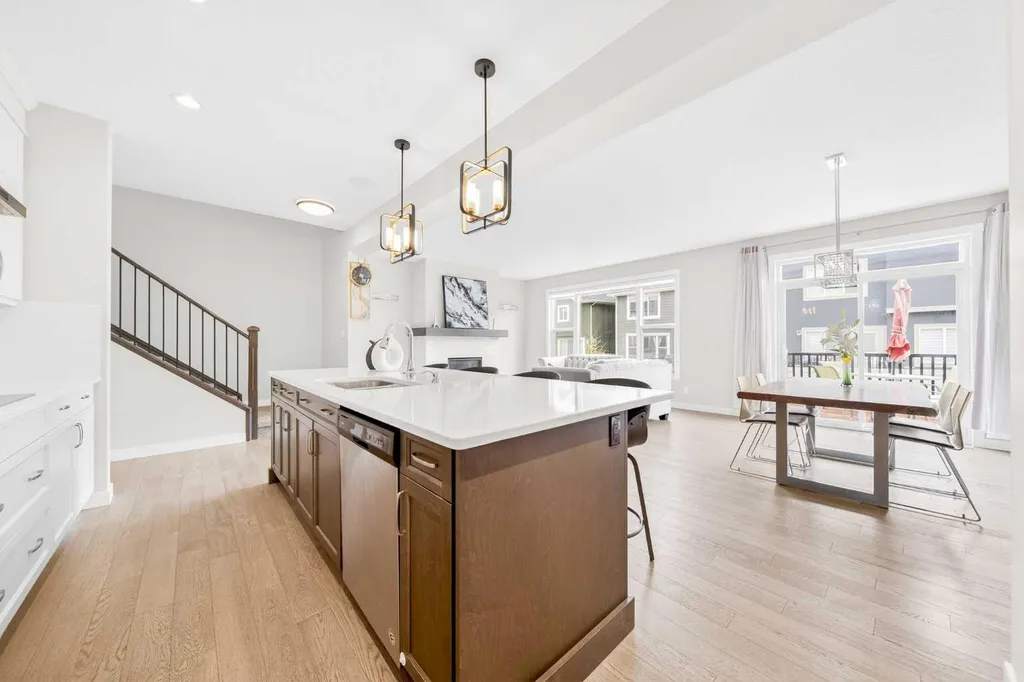 234 West Grove Point SW Calgary AB T3H 1Y7