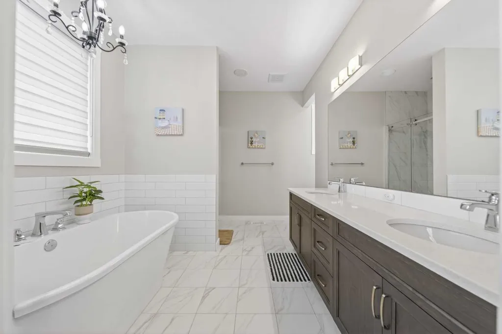 234 West Grove Point SW Calgary AB T3H 1Y7