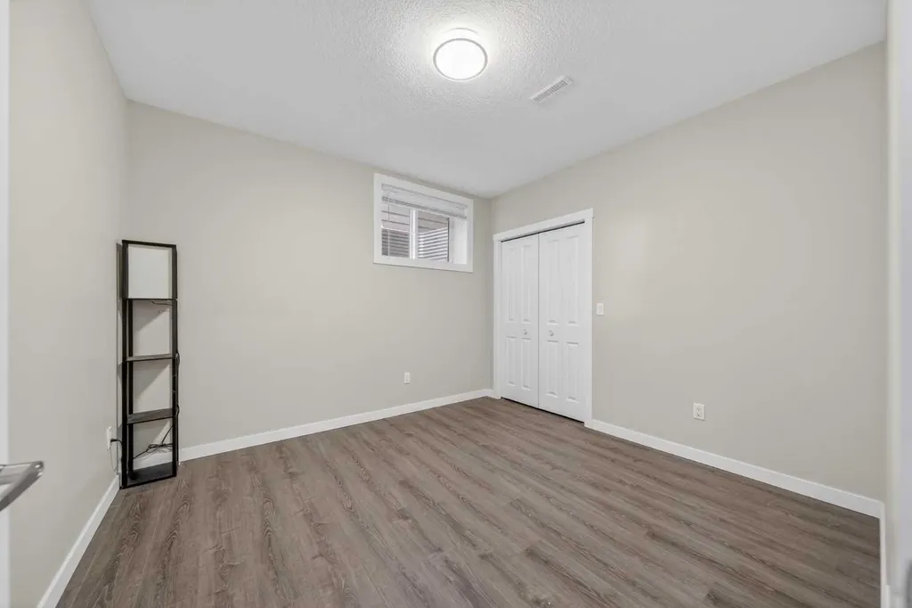 234 West Grove Point SW Calgary AB T3H 1Y7
