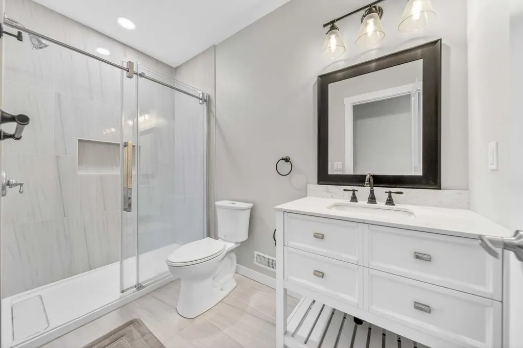 234 West Grove Point SW Calgary AB T3H 1Y7