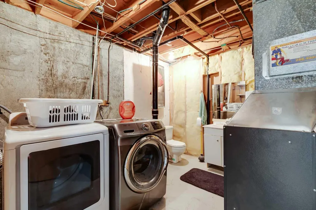 933 Marcombe Drive NE Calgary AB T2A 3H2