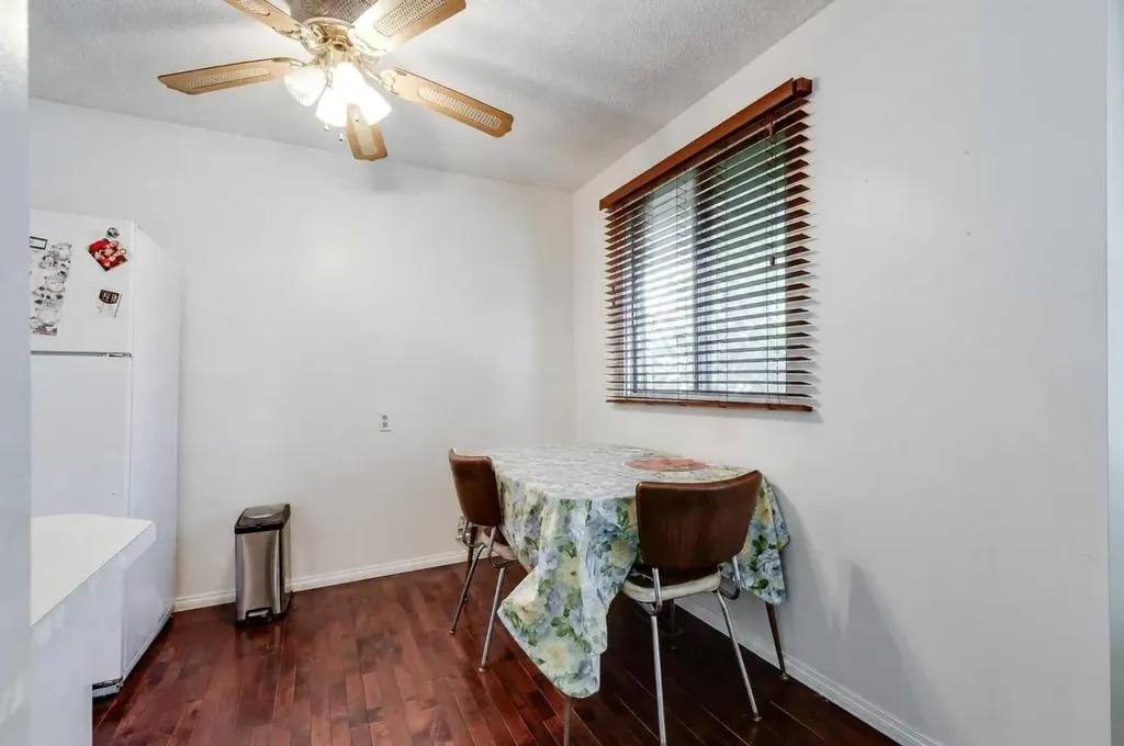 933 Marcombe Drive NE Calgary AB T2A 3H2