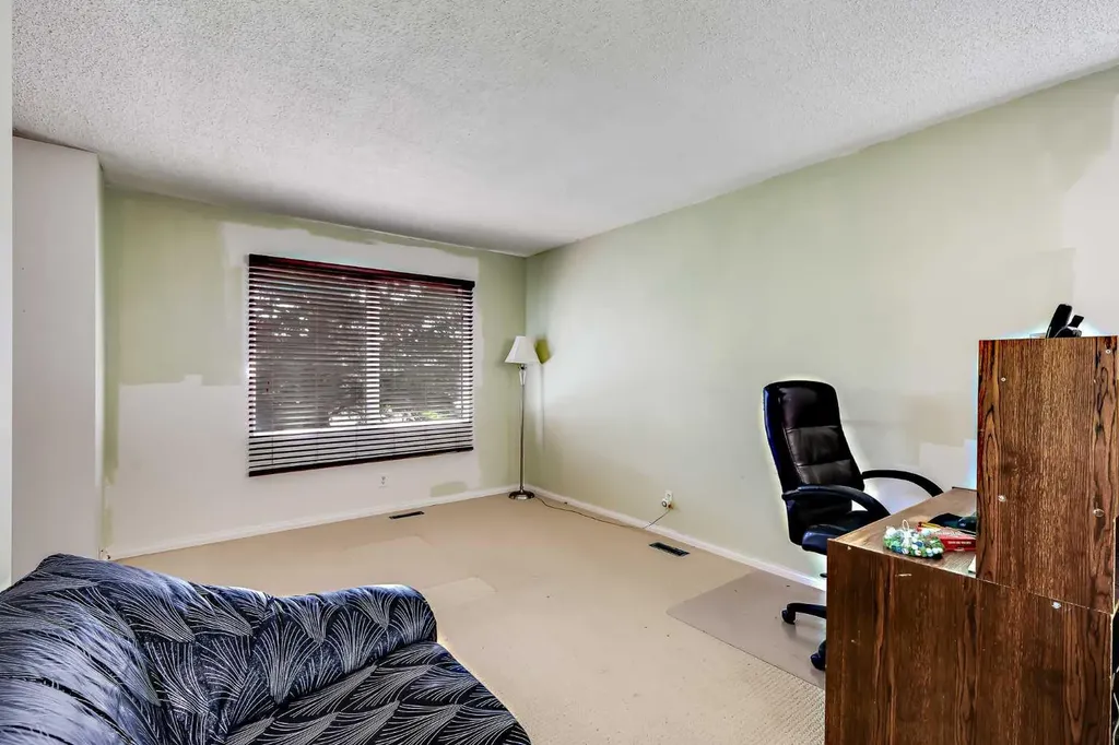 933 Marcombe Drive NE Calgary AB T2A 3H2