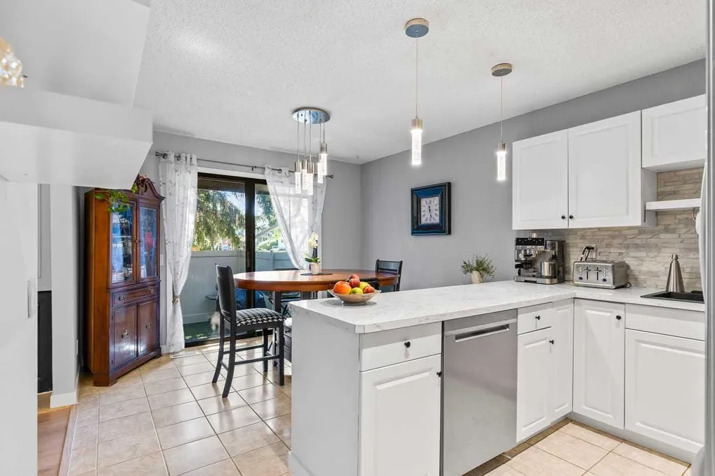 10001 Brookpark Boulevard SW Calgary AB T2W 3E3