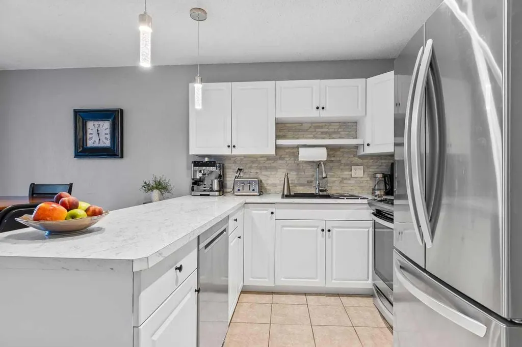 10001 Brookpark Boulevard SW Calgary AB T2W 3E3