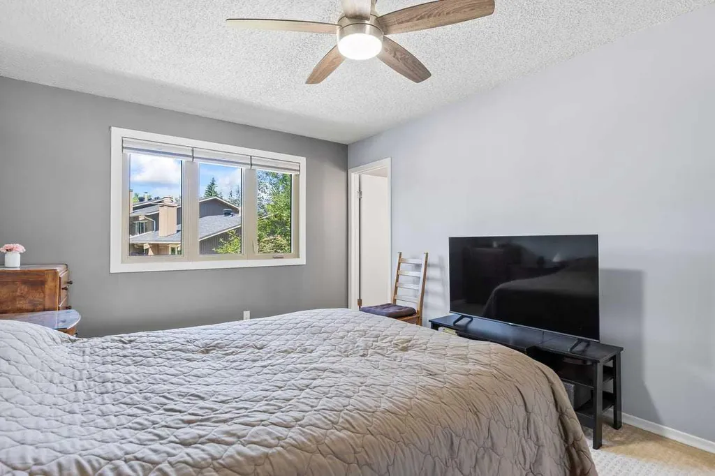 10001 Brookpark Boulevard SW Calgary AB T2W 3E3