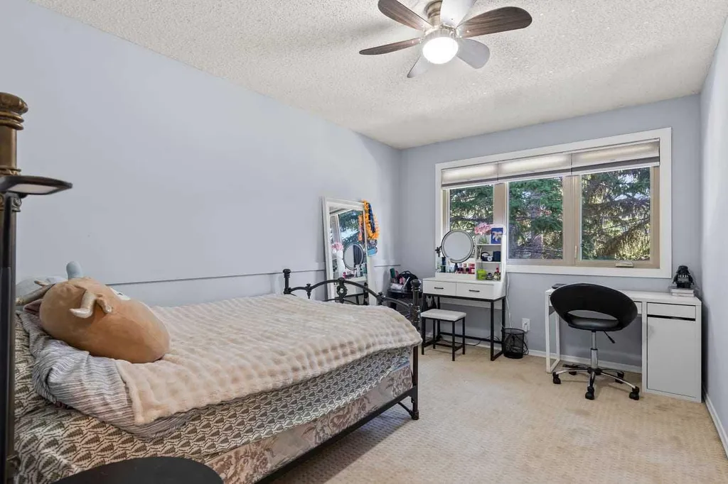 10001 Brookpark Boulevard SW Calgary AB T2W 3E3