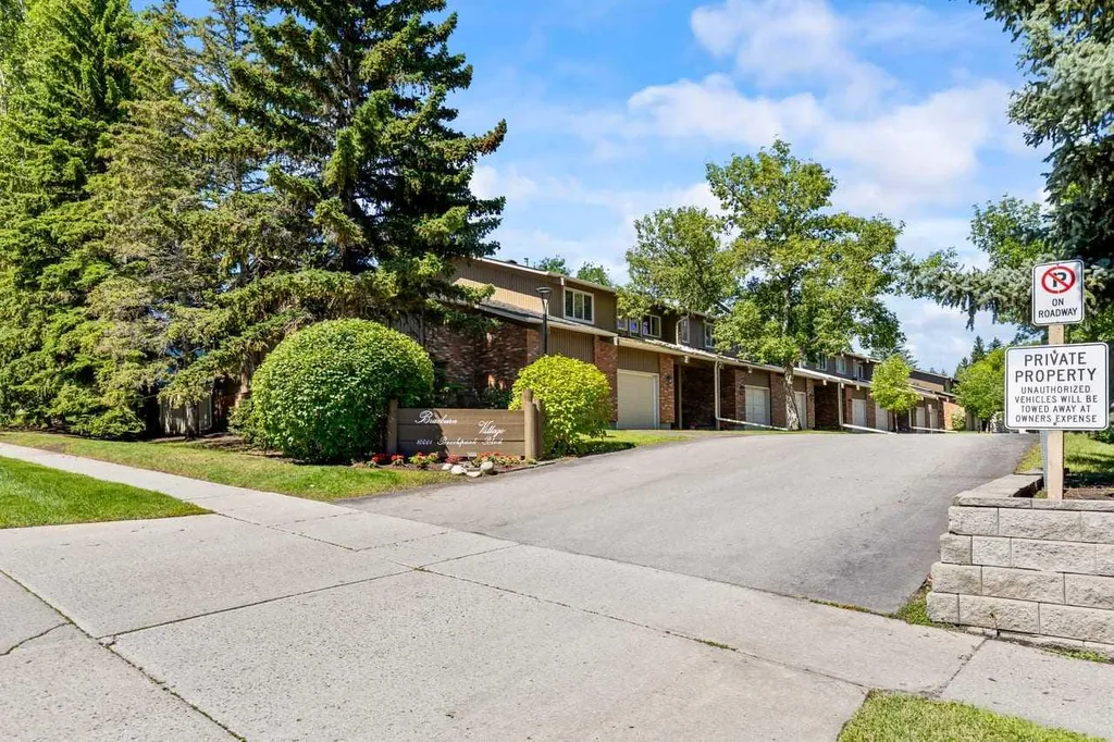 10001 Brookpark Boulevard SW Calgary AB T2W 3E3