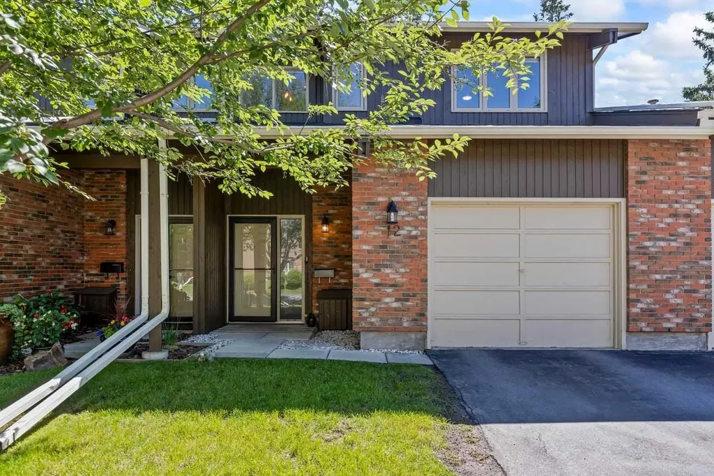 10001 Brookpark Boulevard SW Calgary AB T2W 3E3