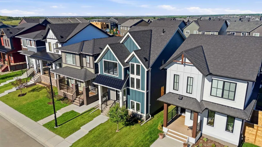 591 Lawthorn Way SE Airdrie AB T4A3N9
