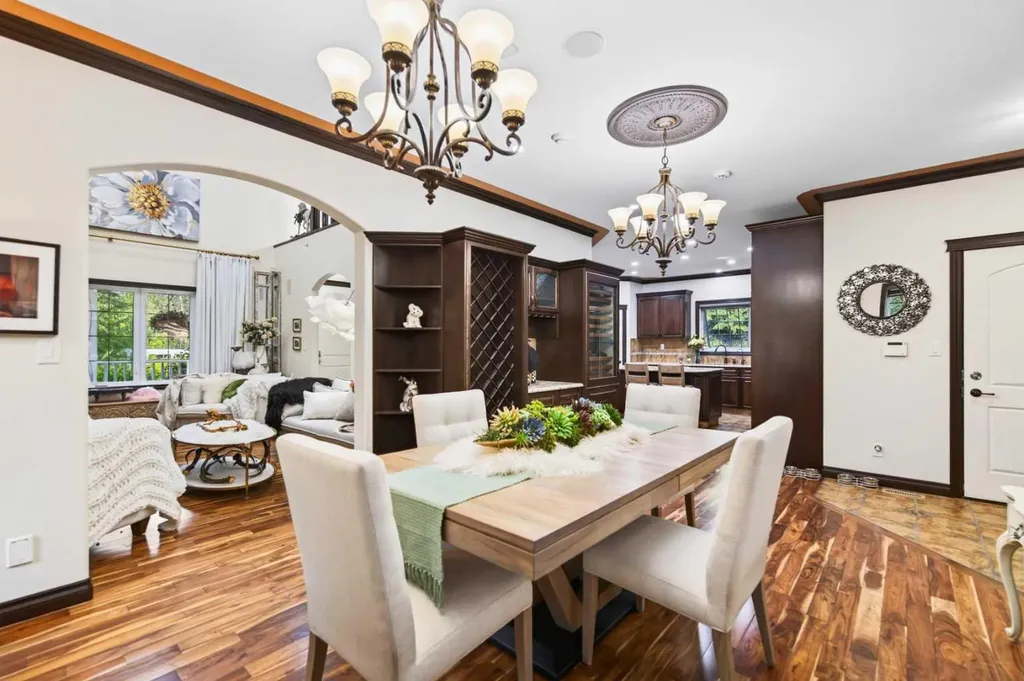 4552 Waskasoo Crescent Red Deer AB T4N 2M2