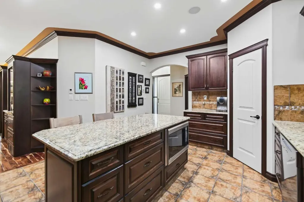 4552 Waskasoo Crescent Red Deer AB T4N 2M2