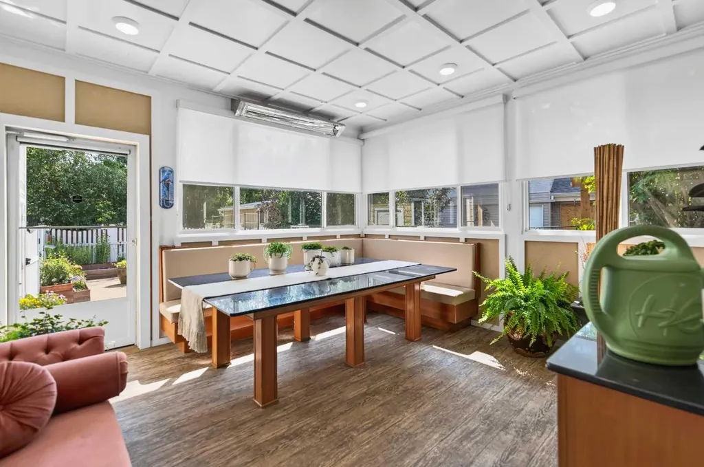 4552 Waskasoo Crescent Red Deer AB T4N 2M2