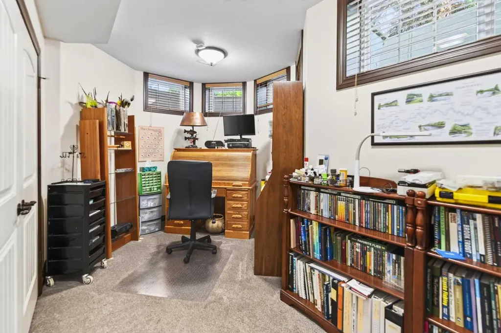 4552 Waskasoo Crescent Red Deer AB T4N 2M2