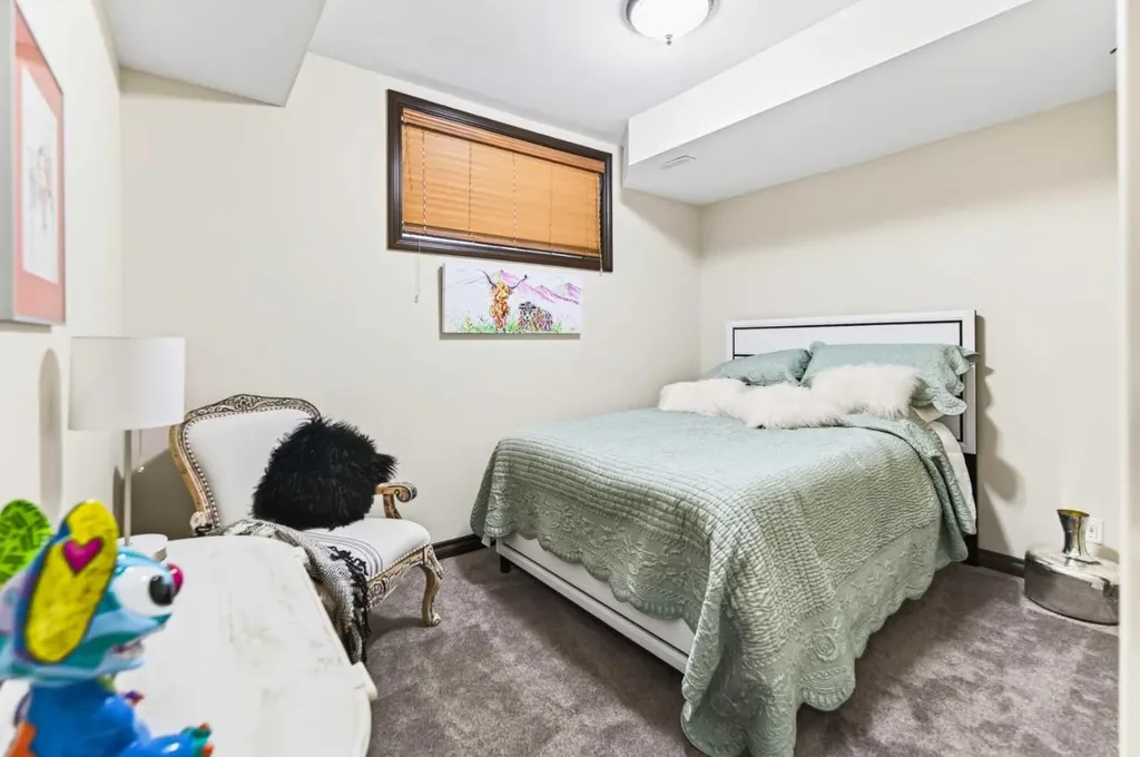 4552 Waskasoo Crescent Red Deer AB T4N 2M2