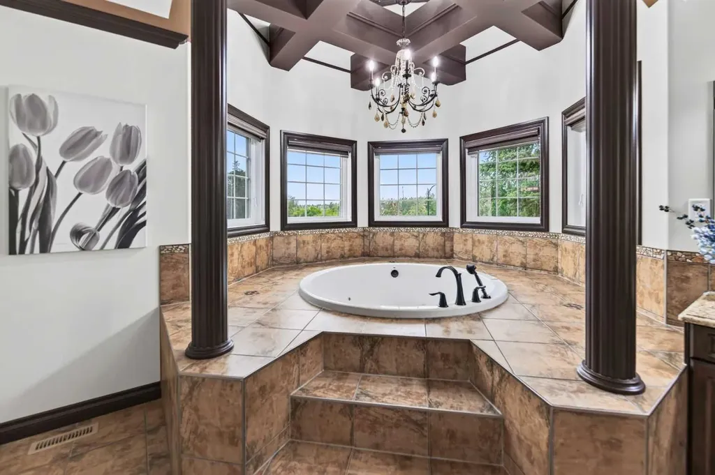 4552 Waskasoo Crescent Red Deer AB T4N 2M2