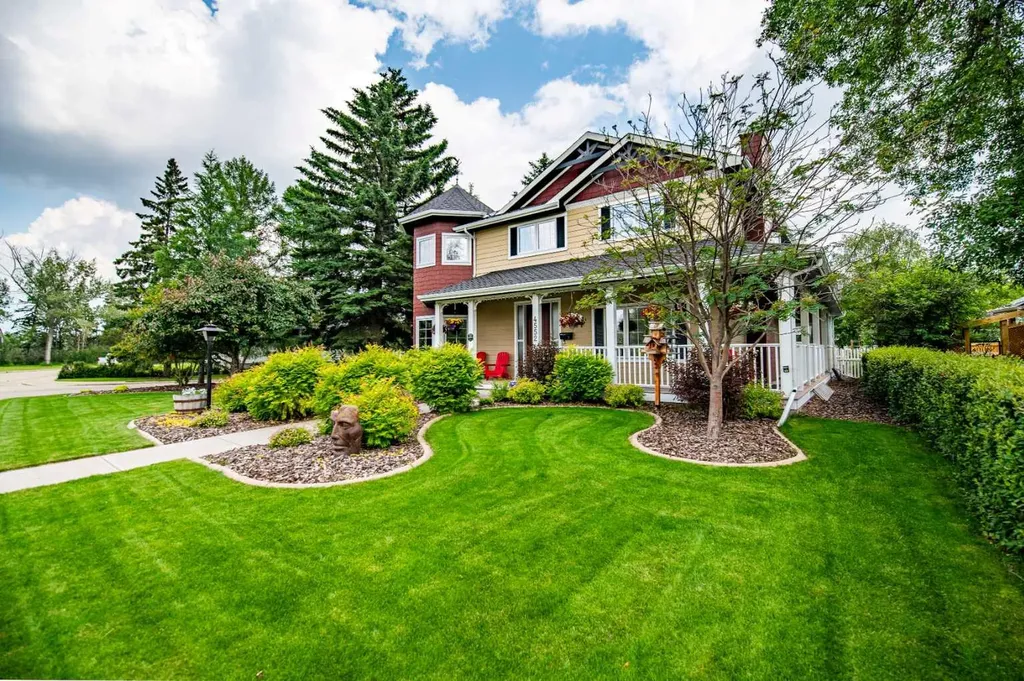 4552 Waskasoo Crescent Red Deer AB T4N 2M2