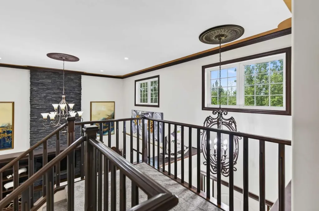 4552 Waskasoo Crescent Red Deer AB T4N 2M2