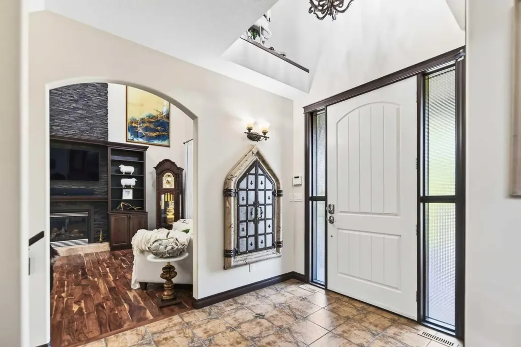 4552 Waskasoo Crescent Red Deer AB T4N 2M2