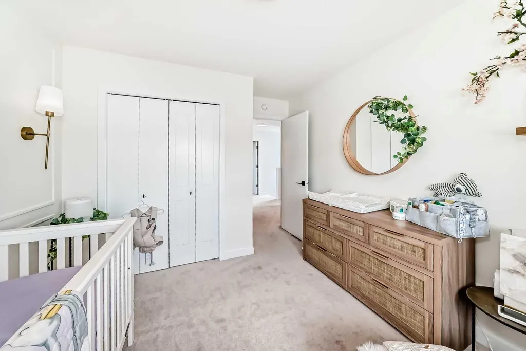 3 Agate Road Cochrane AB T4C 3B9
