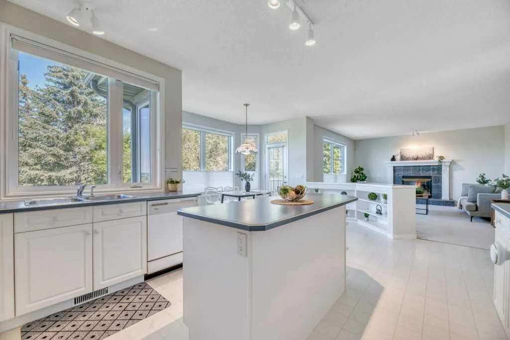 12739 Douglasview Boulevard SE Calgary AB T2Z 2P3