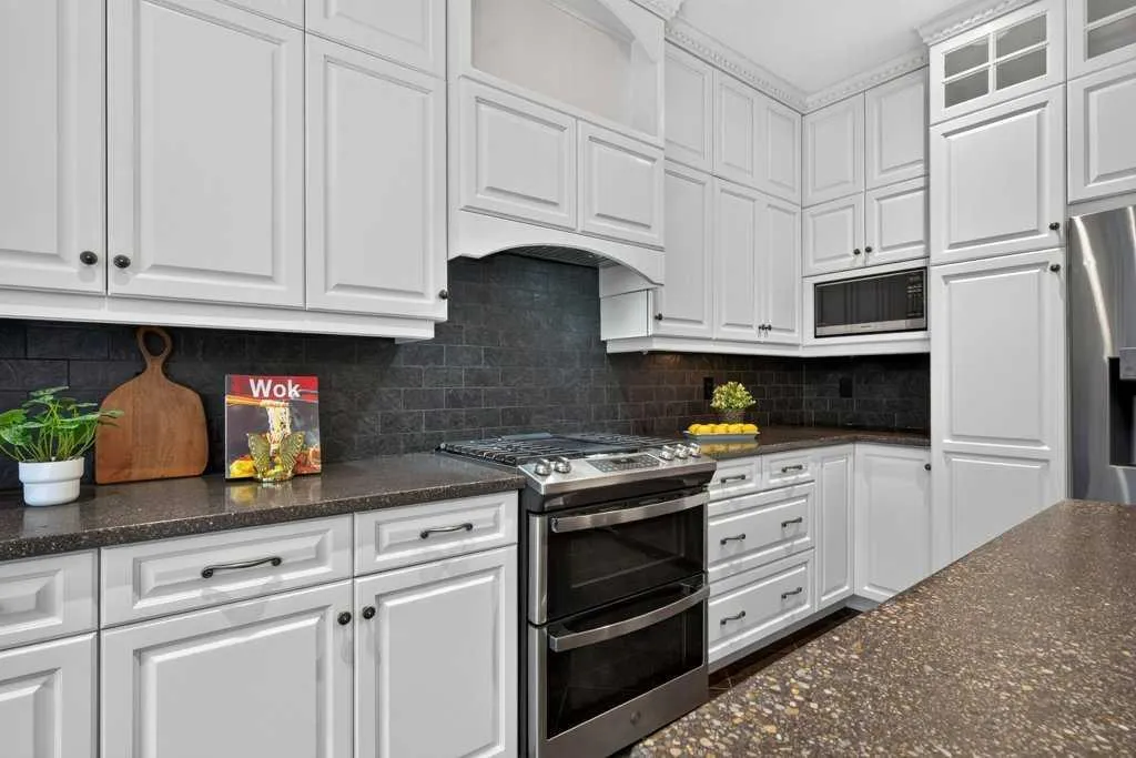 40 Tuscany Glen Road NW Calgary AB T3L 2T7