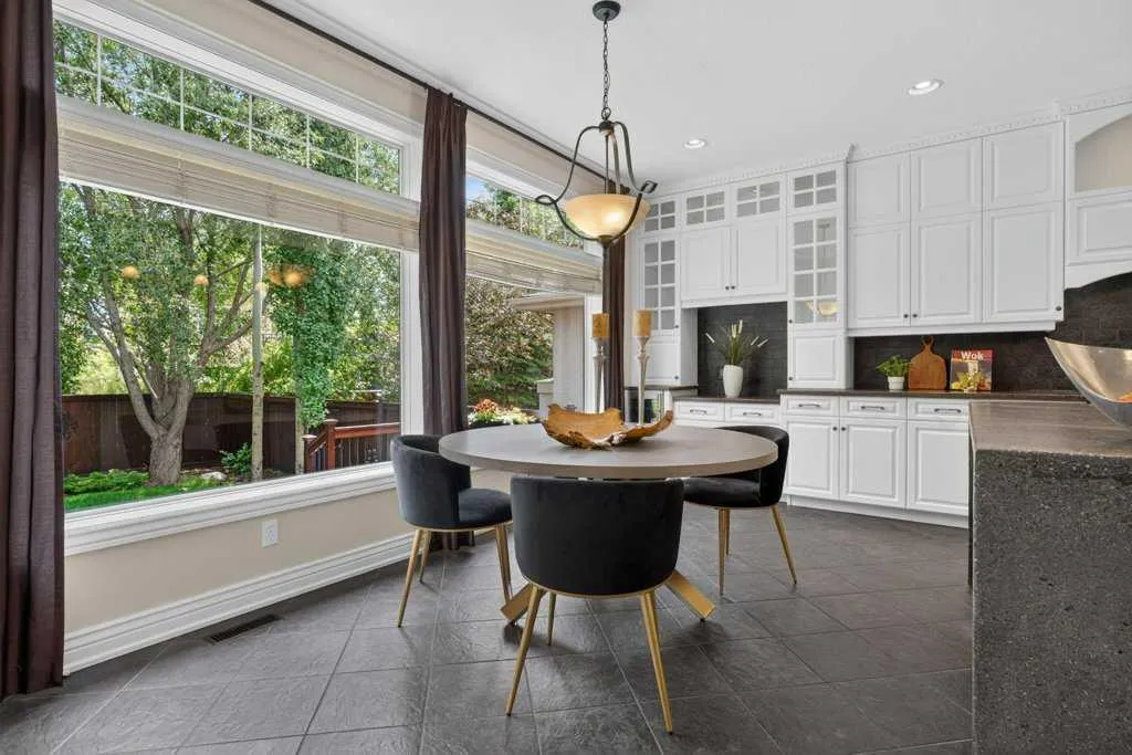 40 Tuscany Glen Road NW Calgary AB T3L 2T7