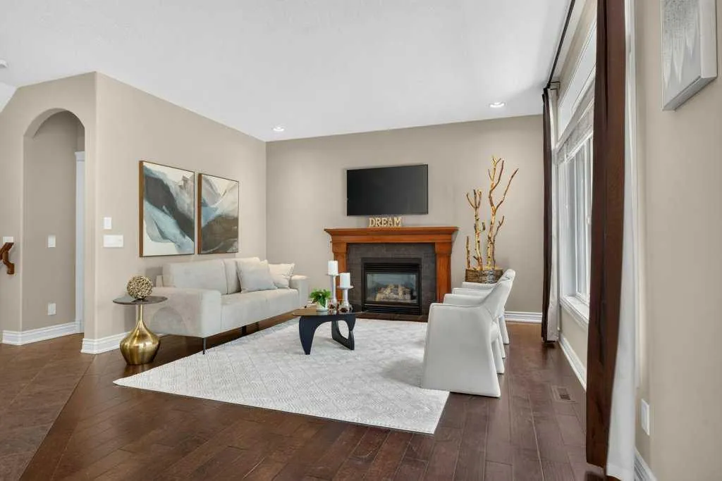 40 Tuscany Glen Road NW Calgary AB T3L 2T7