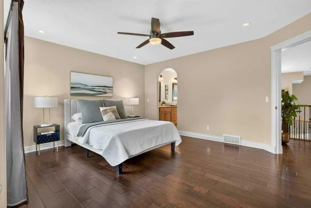 40 Tuscany Glen Road NW Calgary AB T3L 2T7