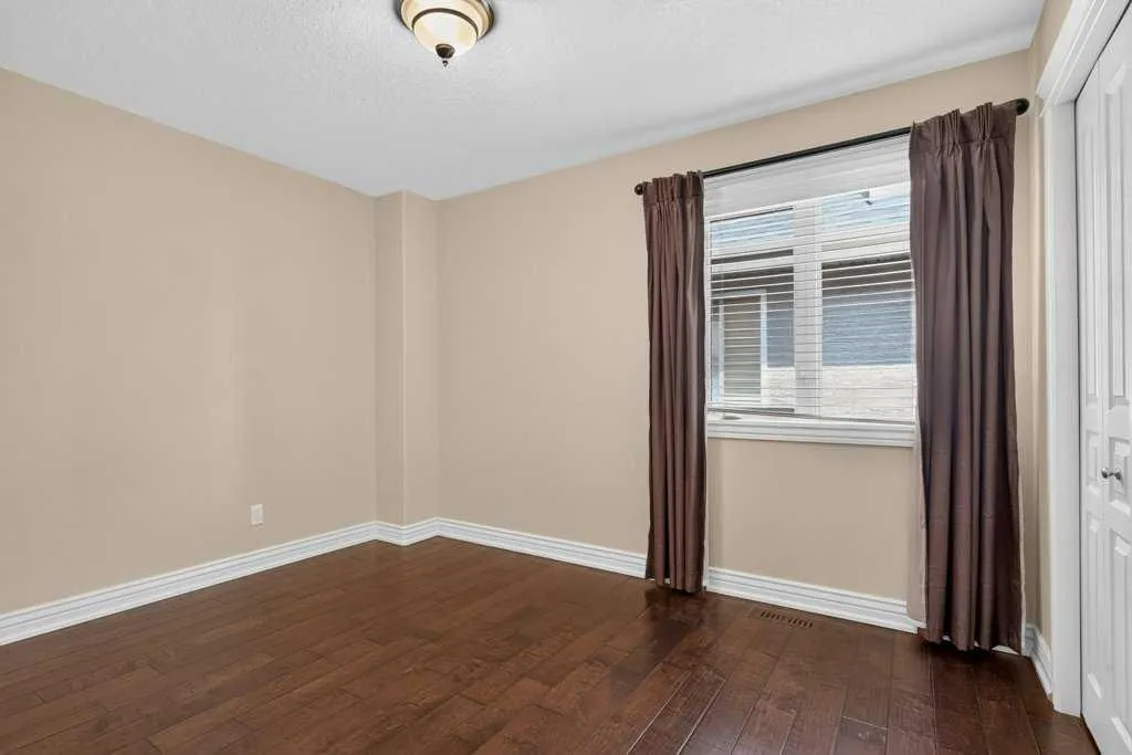 40 Tuscany Glen Road NW Calgary AB T3L 2T7